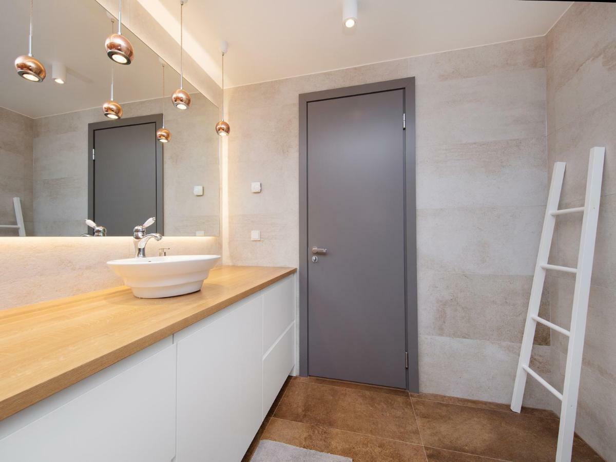 One Apartments パルヌ エクステリア 写真
