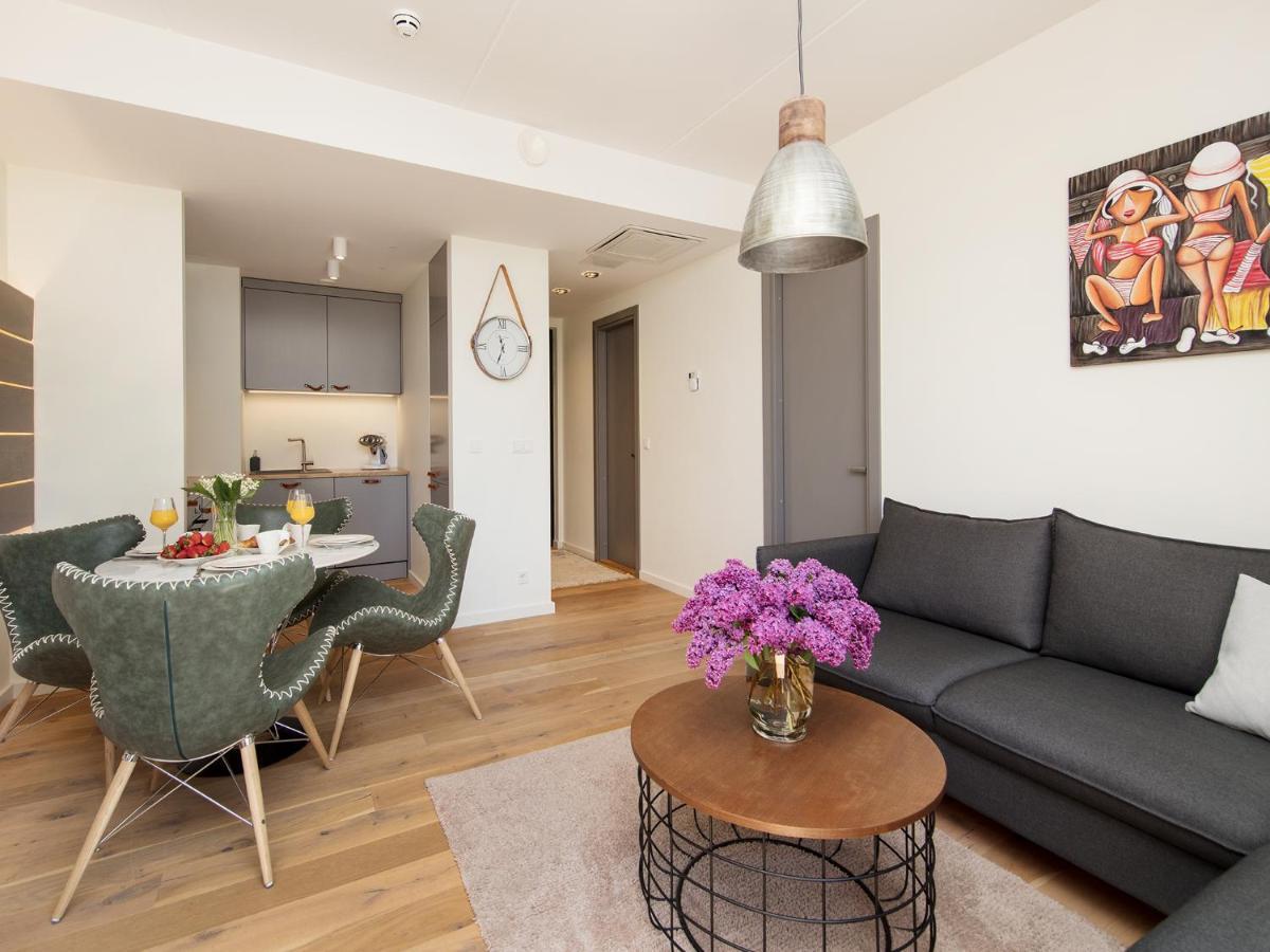 One Apartments パルヌ エクステリア 写真
